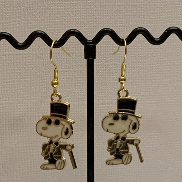 Snoopy Earring, Joe Cool Earring, Peanuts Earrings, Gift Idea, Snoopy Charm - Picture 6 of 6
